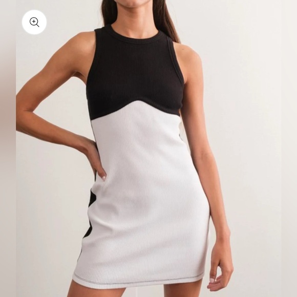 Dresses & Skirts - Black & White Dress